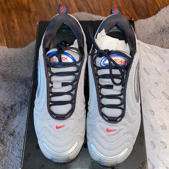 Nike 720 size 7 sales